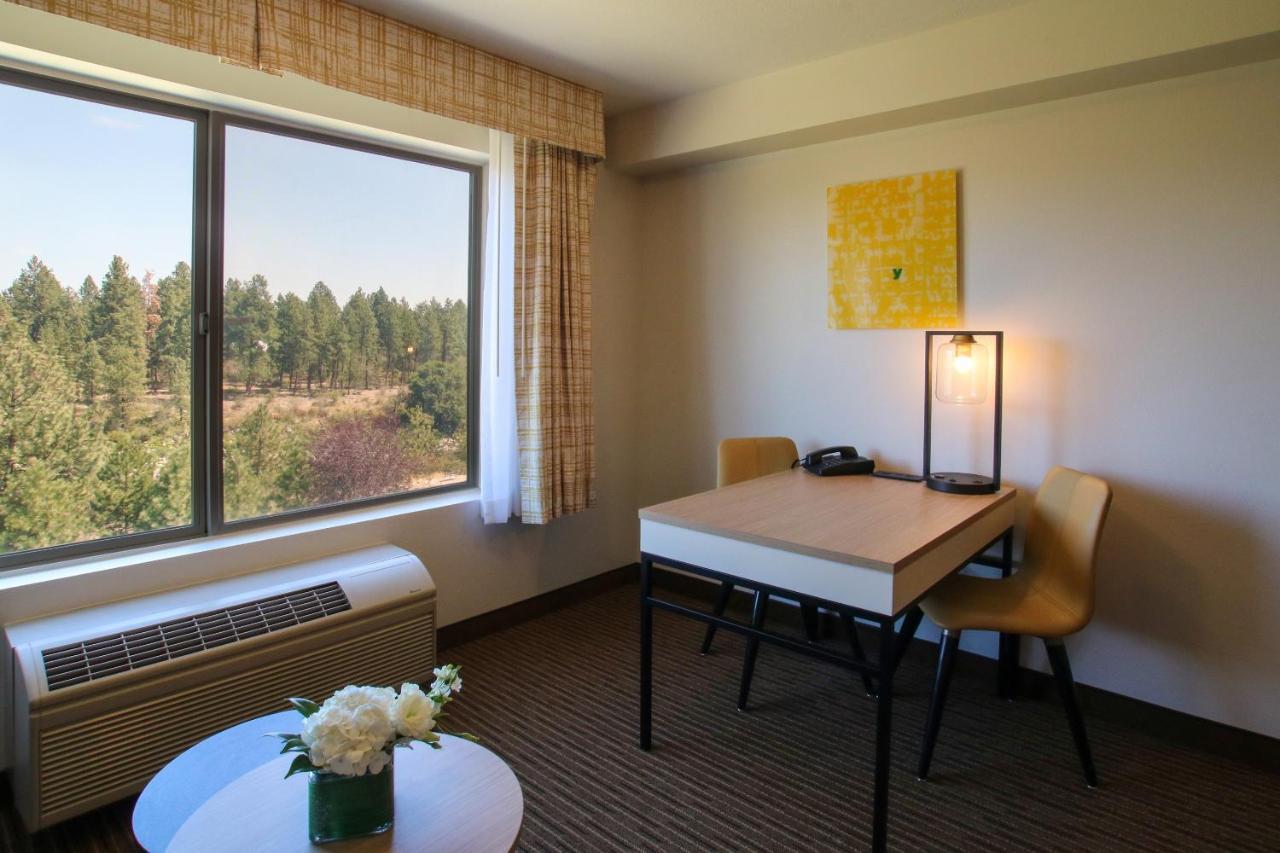 Oxford Suites Spokane Valley Extérieur photo