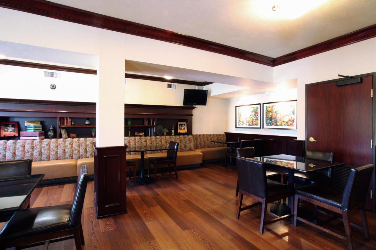 Oxford Suites Spokane Valley Extérieur photo